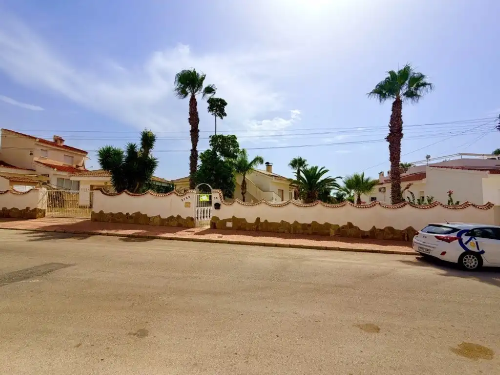 Vista exterior de Casa o chalet en venta en Rojales con Aire acondicionado, Calefacción y Jardín privado