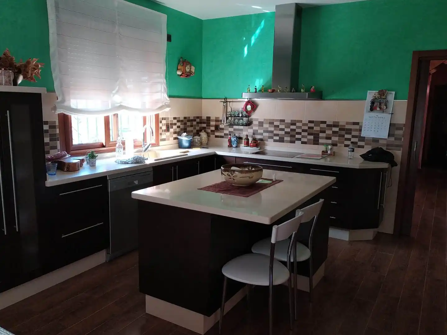 Cuina de Casa o xalet en venda en Villanueva del Río y Minas amb Aire condicionat, Jardí privat i Terrassa