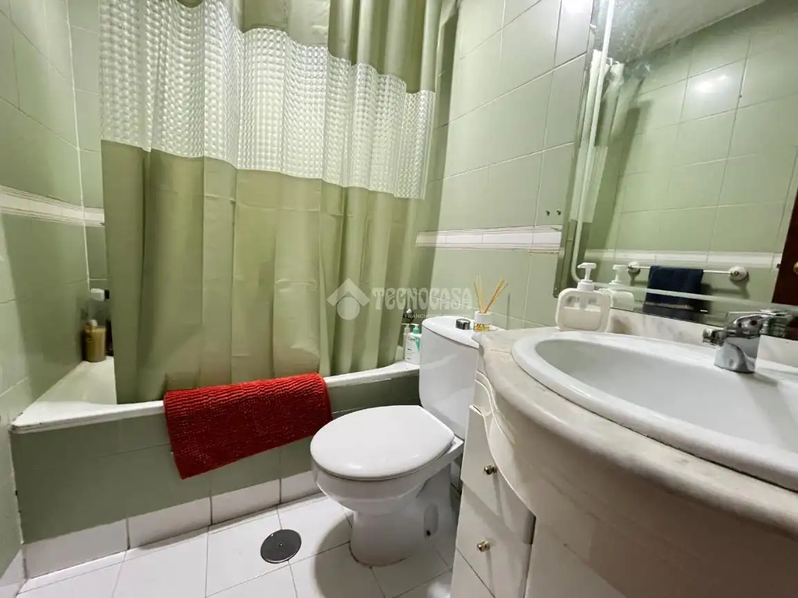 Baño de Casa adosada en venta en Loeches
