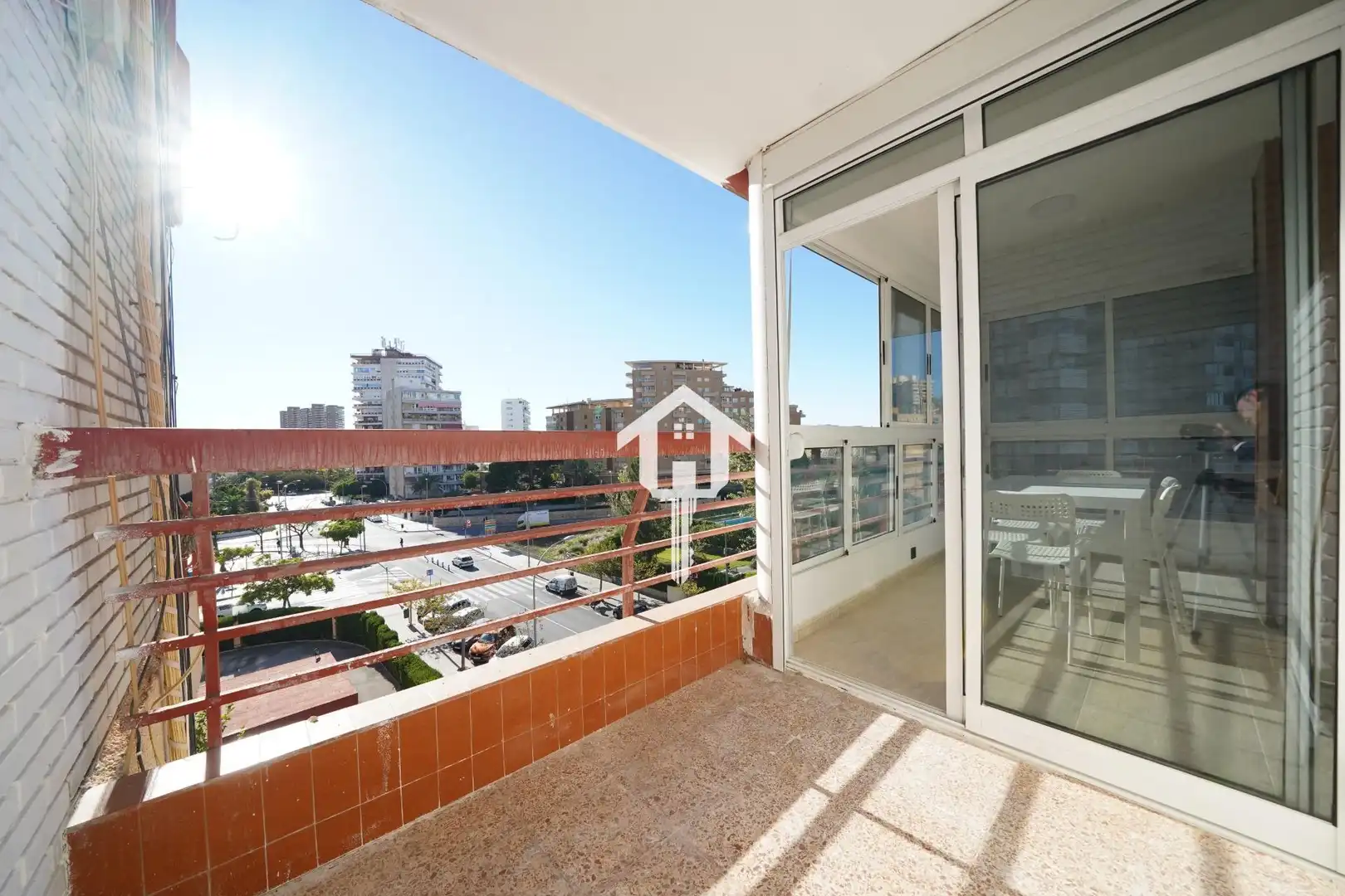 Vista exterior de Pis en venda en Alicante / Alacant amb Terrassa, Moblat i Piscina comunitària