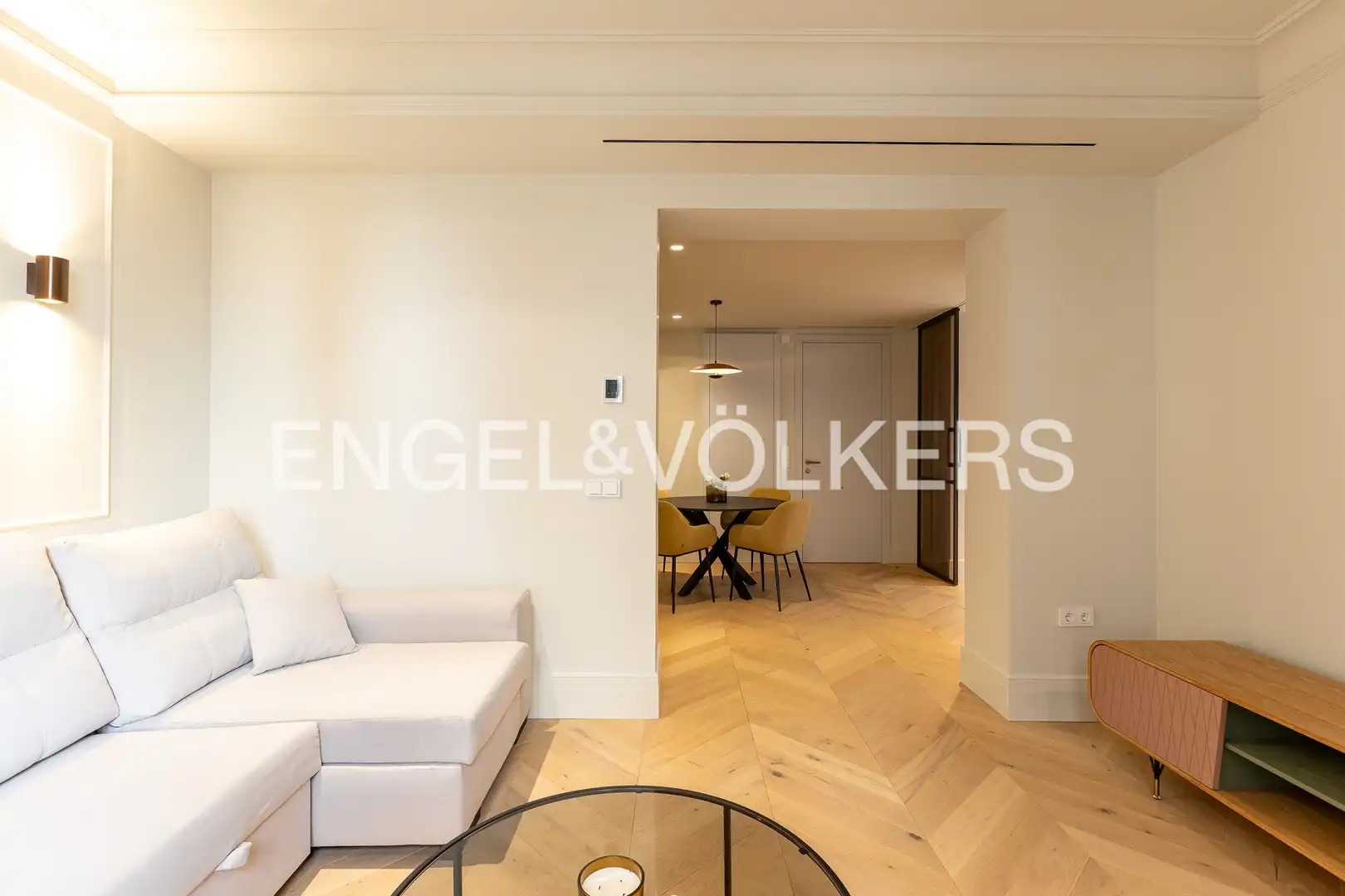 Living room of Flat for rent in Madrid  with Air Conditioner, Heating and Swimming Pool