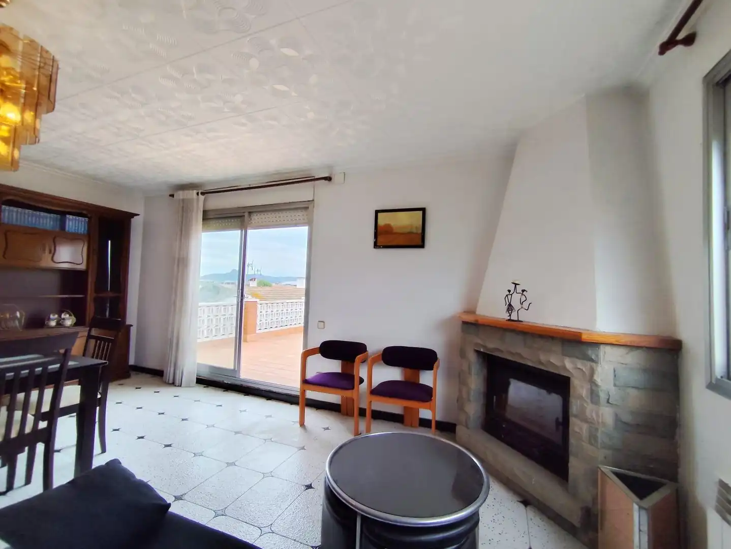 Sala de estar de Casa o chalet en venta en Santa Perpètua de Mogoda con Aire acondicionado, Calefacción y Jardín privado