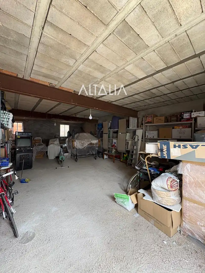Industrial buildings for sale in Los Hinojosos  