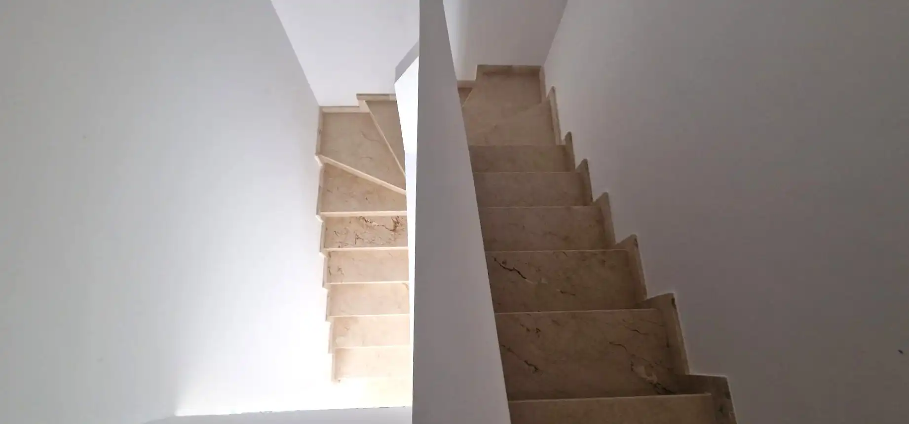 Einfamilien-Reihenhaus zum Verkauf in Cártama mit Privatgarten und Terrasse