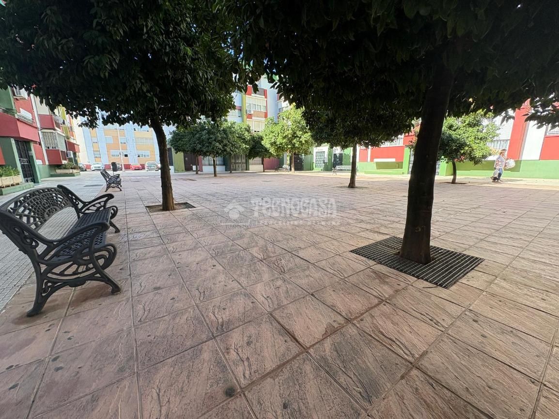 Vista exterior de Piso en venta en  Huelva Capital con Aire acondicionado y Trastero
