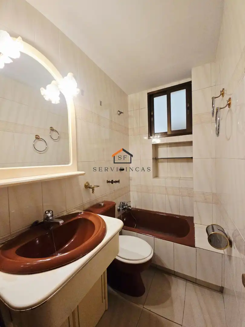 Baño de Piso en venta en Madrid con Calefacción