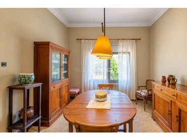 House with garden for sale in Calle Montserrat