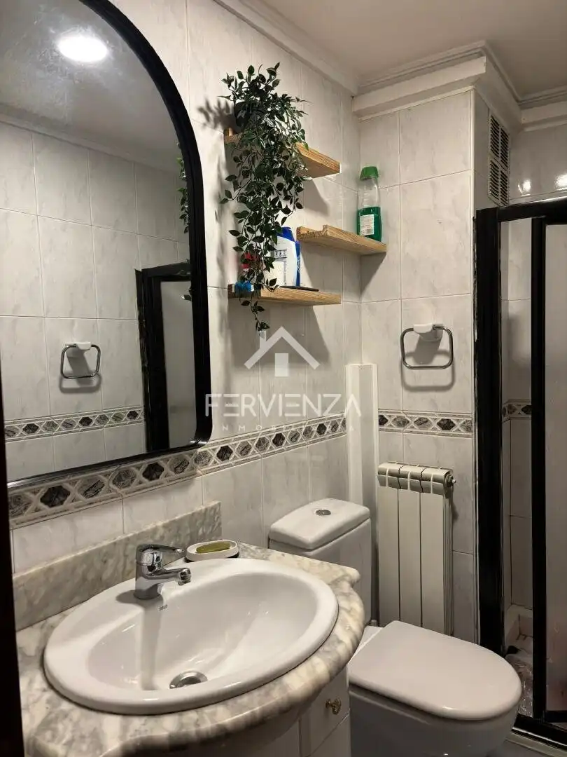 Baño de Piso en venta en Oviedo 