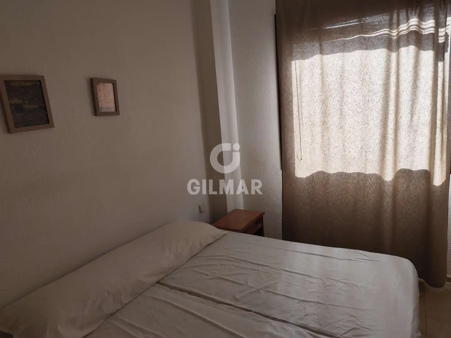 Habitación de Apartamento de alquiler en Sevilla con Calefacción y Amueblado
