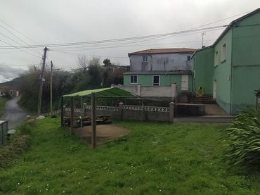 Casa amb jardí en venda a Lugar Fontao 6