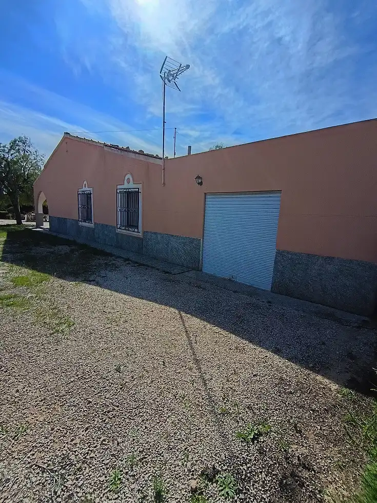 Houses for sale in Partida Altabix Polígono 2, Jubalcoi