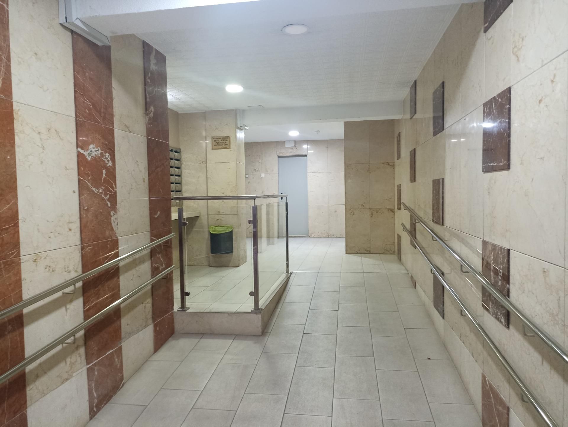 Pis en venda en  Granada Capital amb Balcó