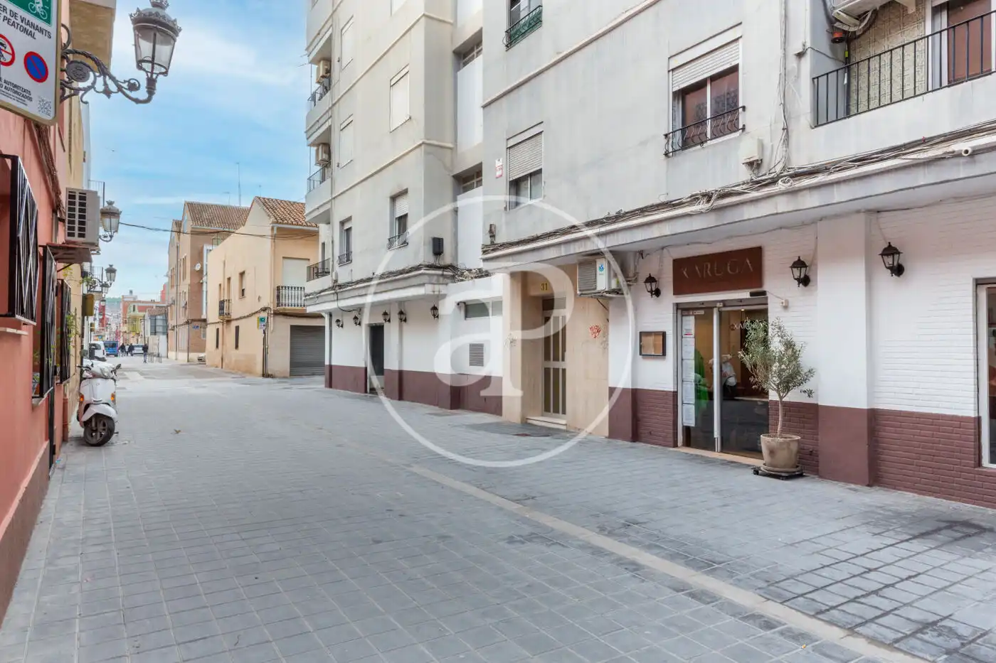 Vista exterior de Piso en venta en Valencia con Aire acondicionado, Calefacción y Trastero