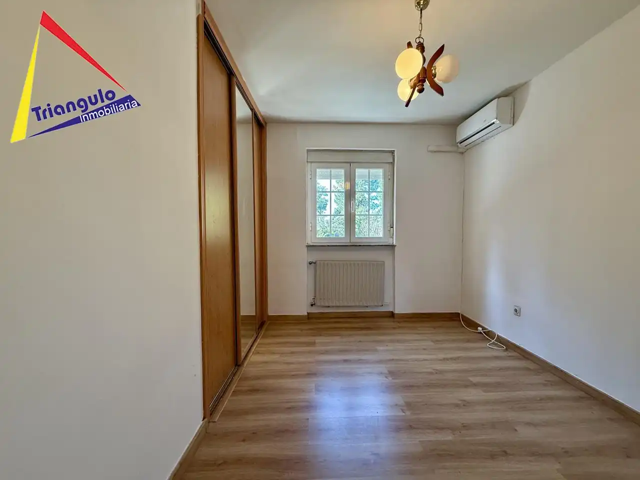 Habitación de Casa o chalet en venta en Marugán con Aire acondicionado, Calefacción y Jardín privado
