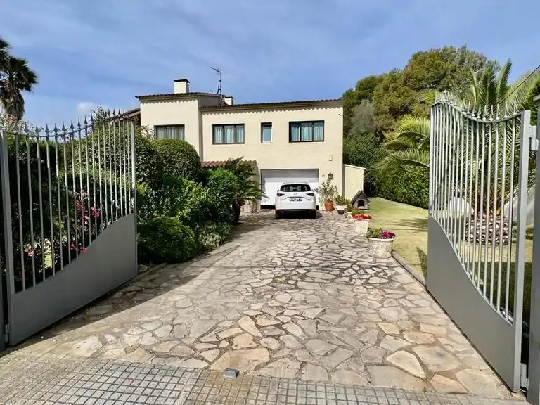 Villa avec jardin à vendre à Carrer de la Cerdanya 16, imagen 36