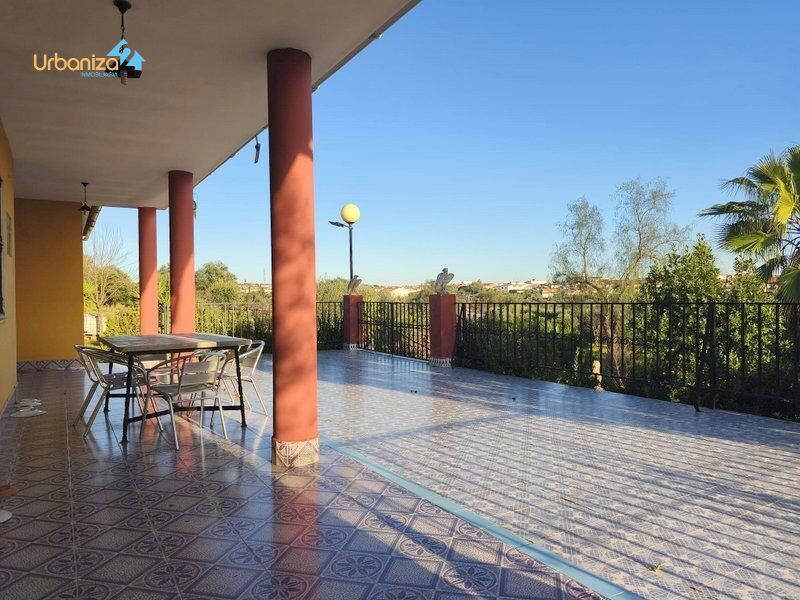 Terraza de Finca rústica en venta en Villanueva del Fresno con Aire acondicionado y Alarma