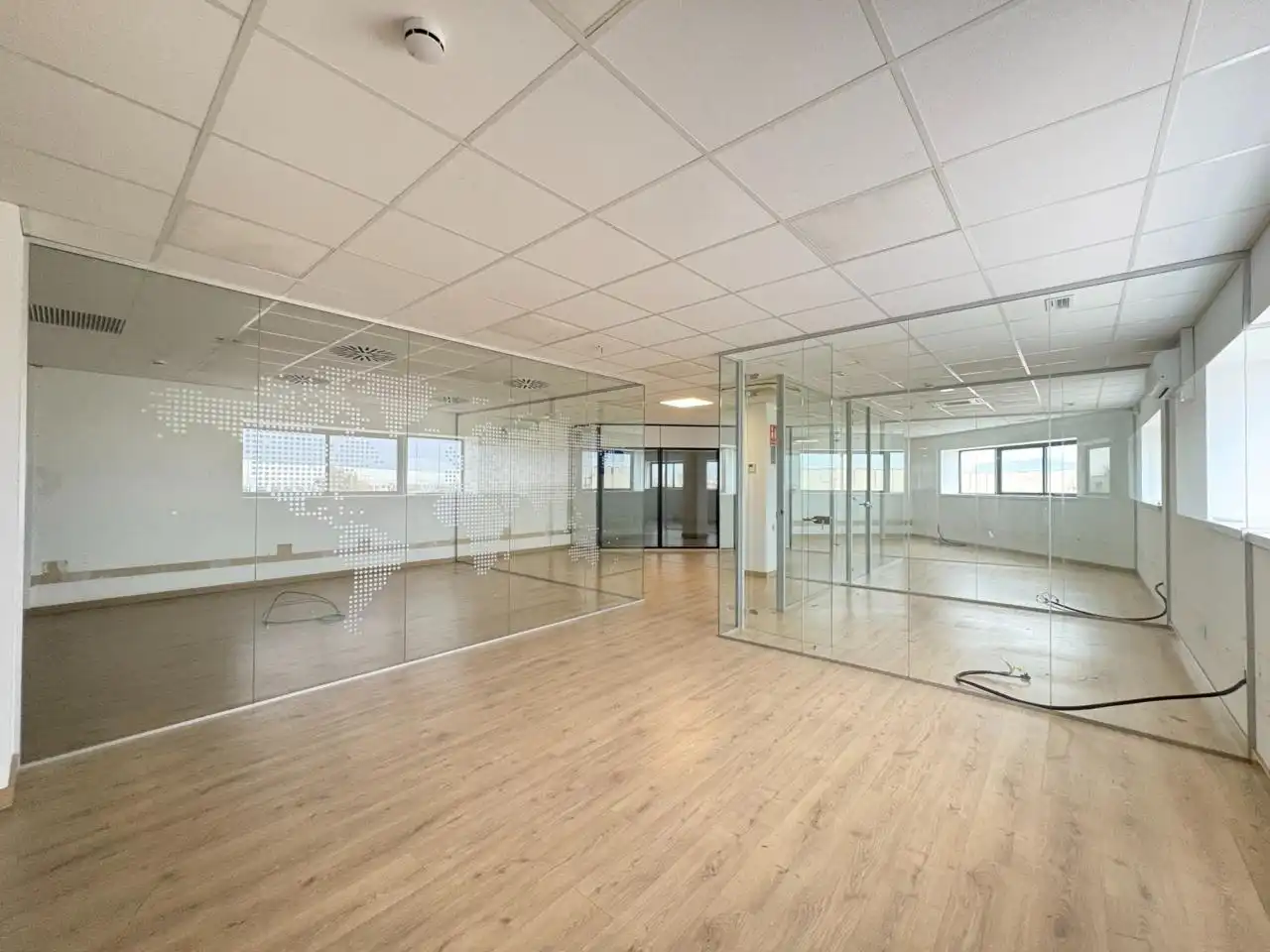 Nave industrial de alquiler en El Prat de Llobregat con Calefacción y Alarma
