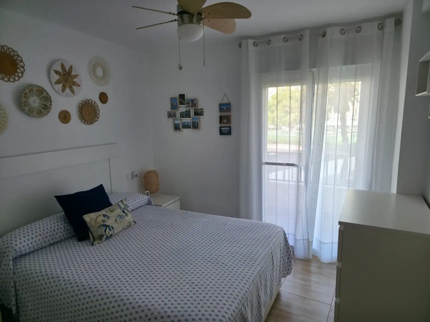 Habitación de Piso en venta en Vélez-Málaga con Aire acondicionado y Piscina comunitaria