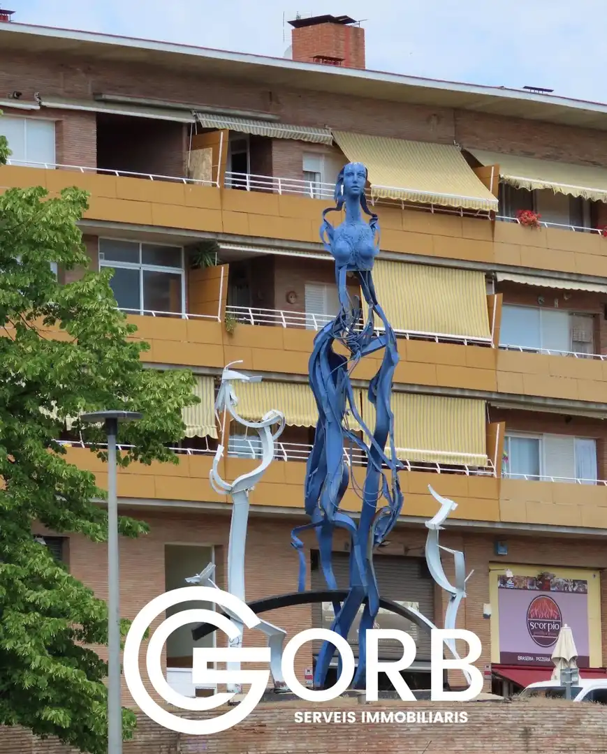 Vista exterior de Piso en venta en Mataró con Terraza y Balcón