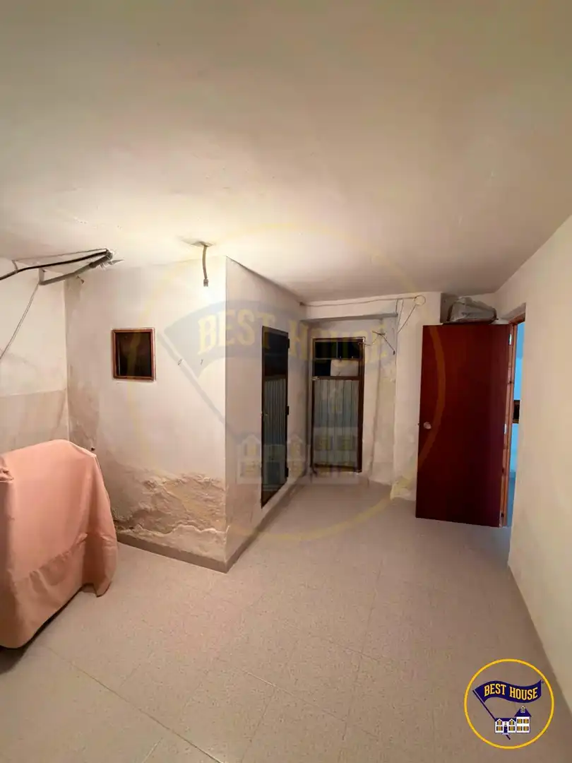 Finca rústica en venta en Mira con Terraza y Amueblado