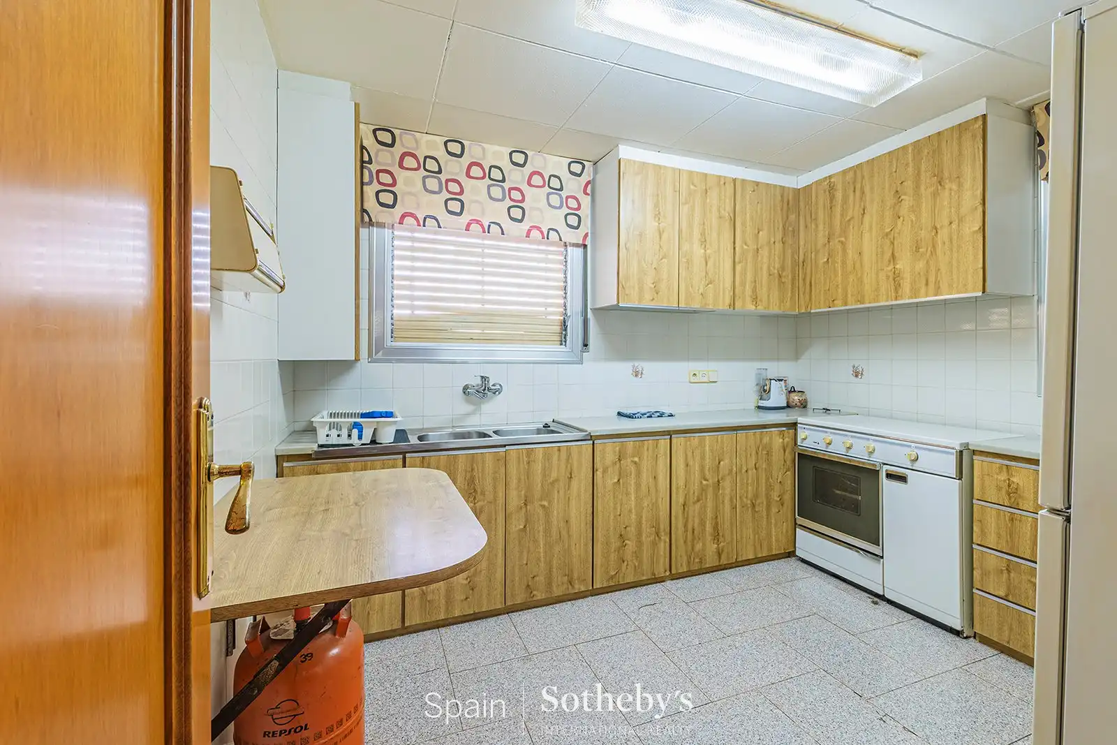Cuina de Casa o xalet en venda en Barcelona amb Aire condicionat, Calefacció i Jardí privat