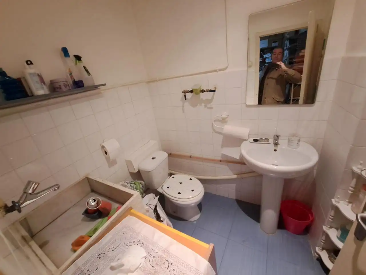 Baño de Local en venta en Zaragoza con Aire acondicionado