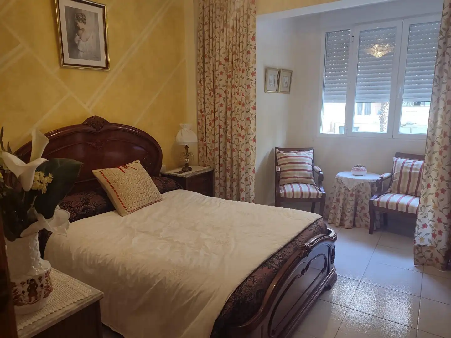 Bedroom of Flat for sale in Valencia