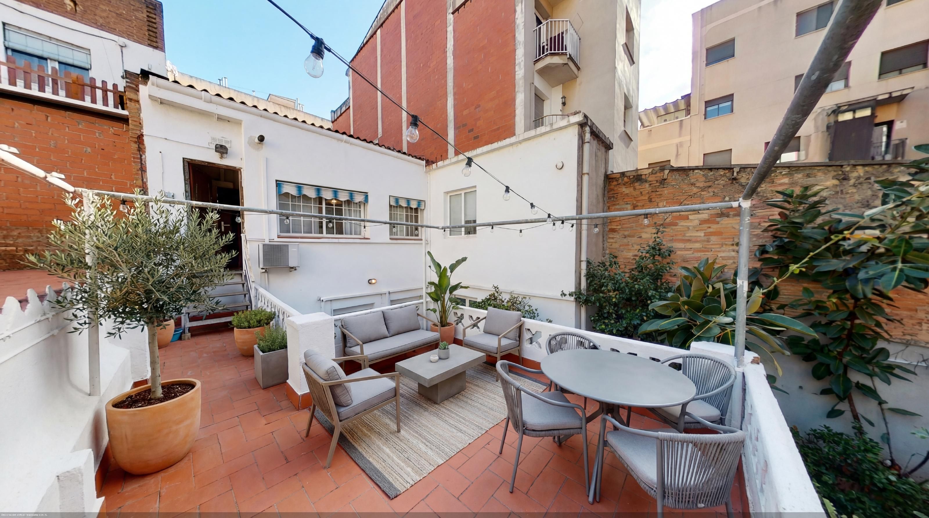 Terraza de Piso en venta en L'Hospitalet de Llobregat con Aire acondicionado, Calefacción y Jardín privado