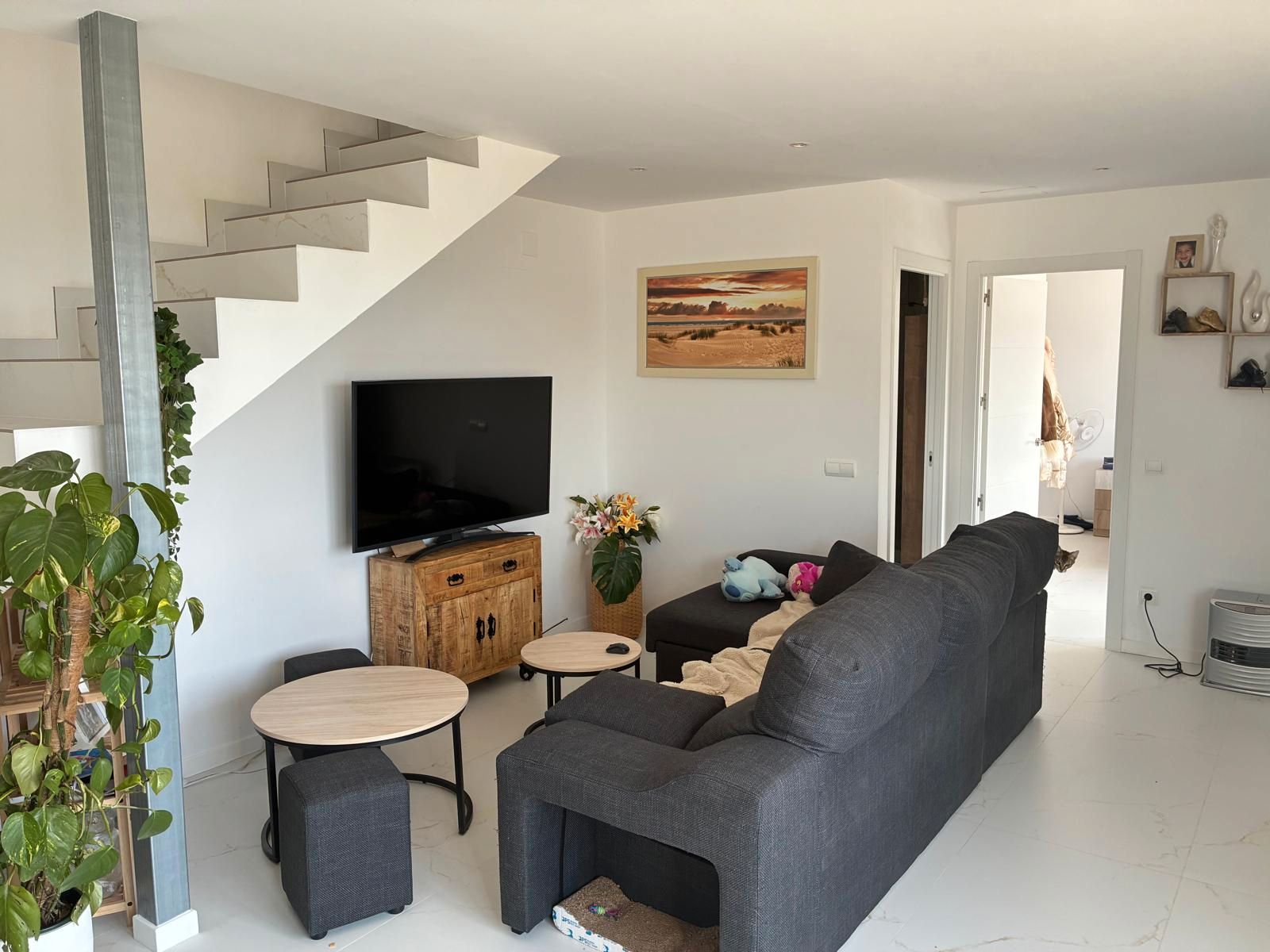 Living room of Houses for sale in Tortosa  with Terrace, Swimming Pool and Furnished