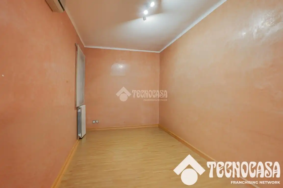 Habitación de Piso en venta en Canovelles con Aire acondicionado y Balcón