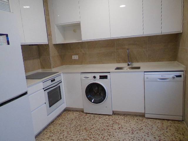 Piso en Alquiler en Calle Marqués de Murrieta en Oeste