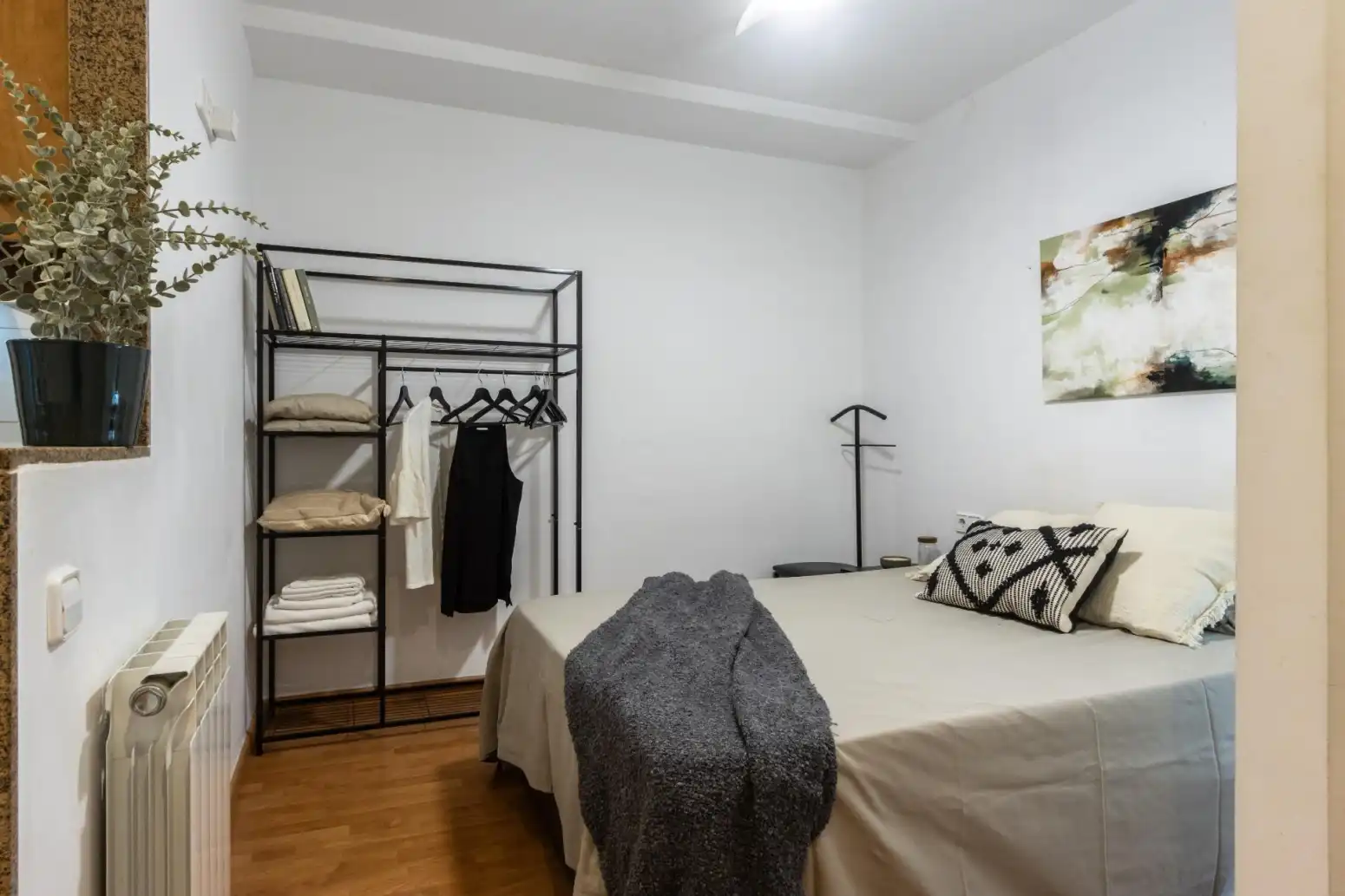 Schlafzimmer von Wohnung zum Verkauf in Terrassa mit Heizung, Parkett und Terrasse
