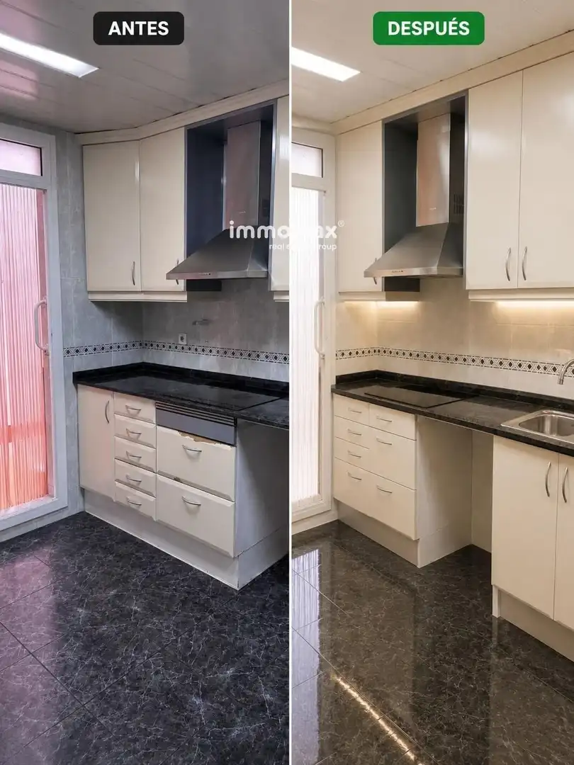 Cuina de Pis en venda en Cornellà de Llobregat amb Aire condicionat