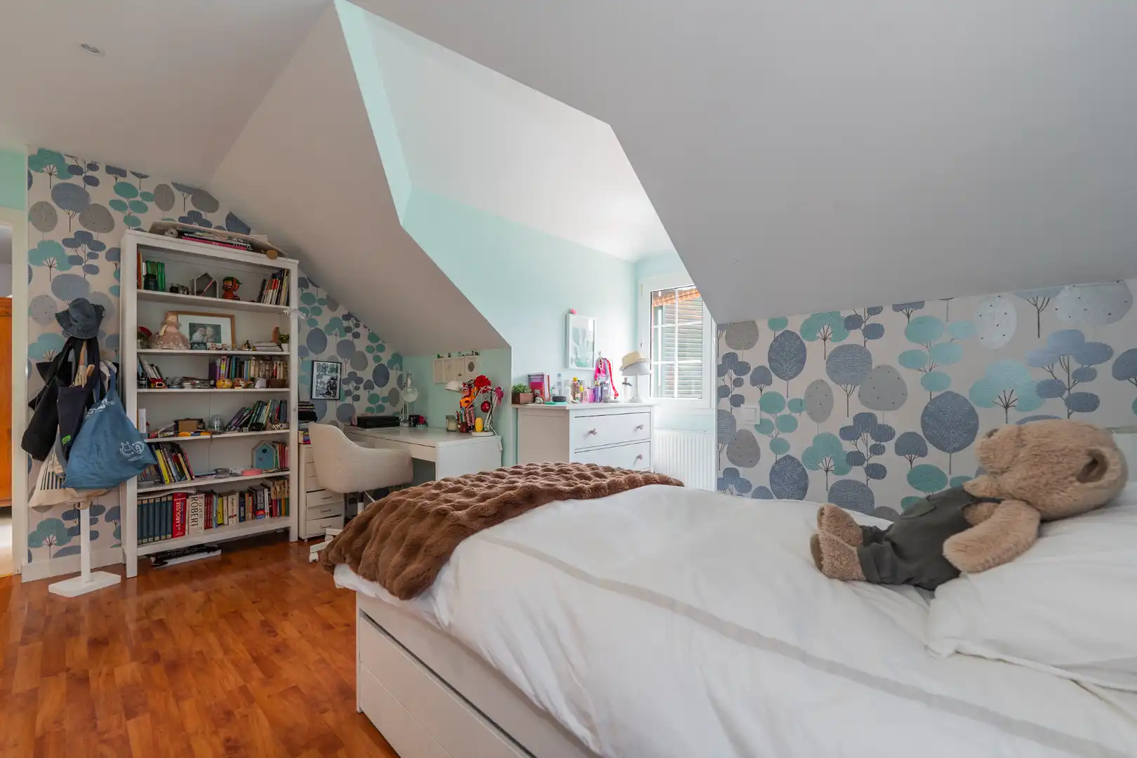 Bedroom of Houses for sale in Madrid  with Air Conditioner, Private garden and Swimming Pool