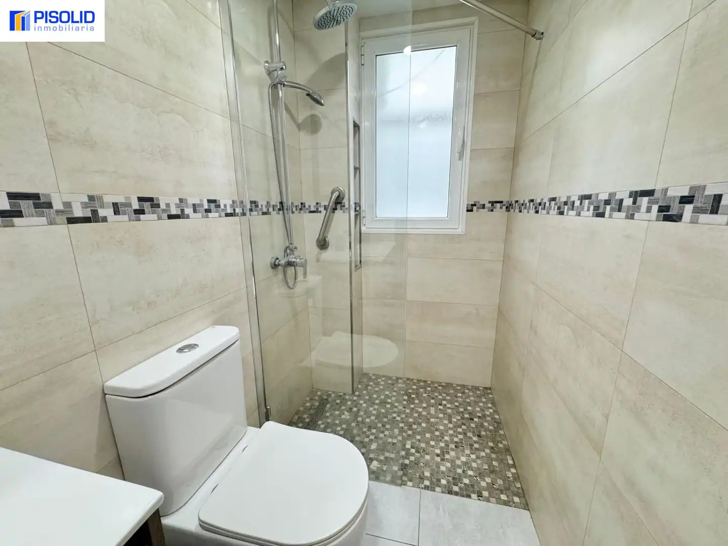 Bathroom of Flat for rent in Valladolid  with Heating and Furnished