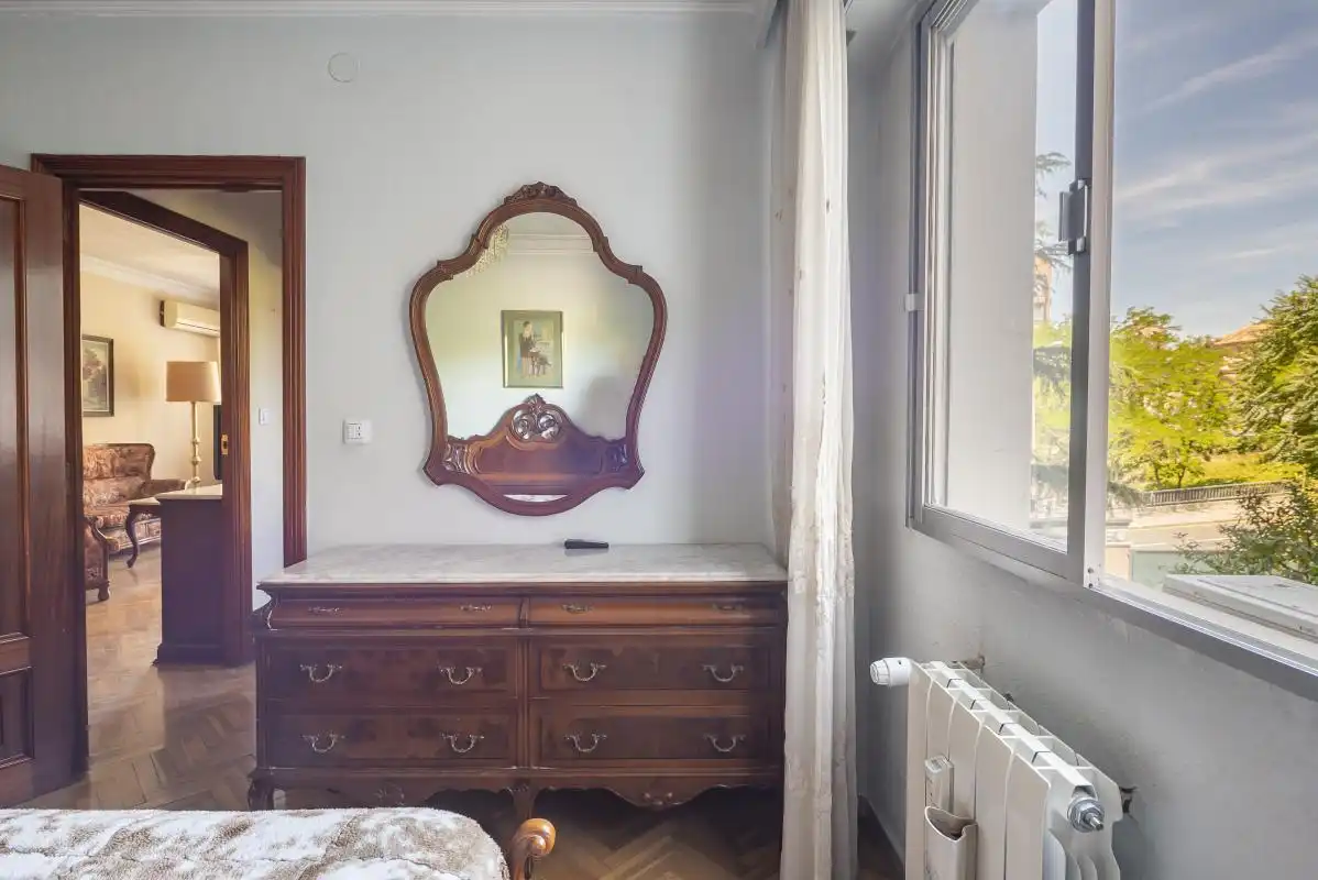 Habitación de Piso en venta en Madrid con Calefacción, Jardín privado y Terraza