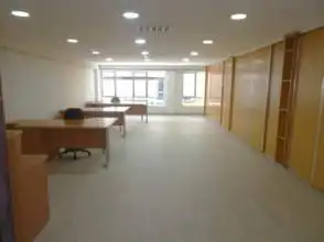Oficina amb ascensor de lloguer a Centro
