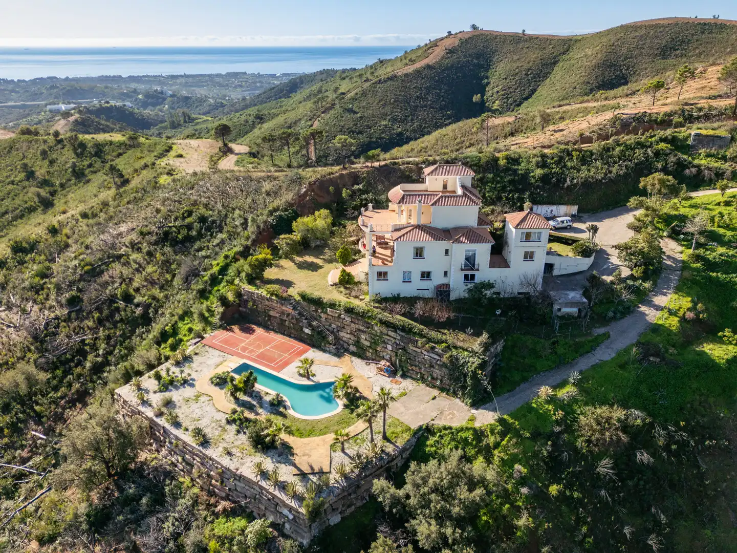 Vista exterior de Casa o chalet en venta en Estepona con Aire acondicionado, Terraza y Amueblado