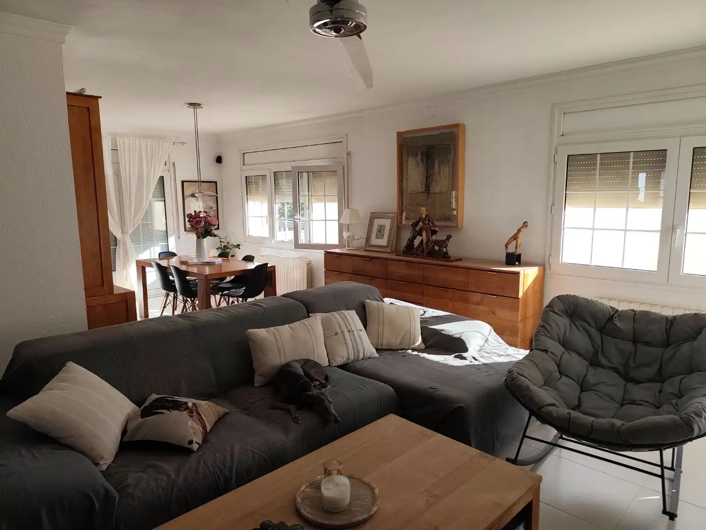 Sala de estar de Casa o chalet en venta en Olèrdola con Aire acondicionado, Terraza y Piscina