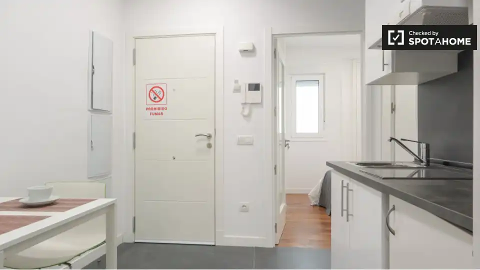Piso con terraza en alquiler en Centro, imagen 4