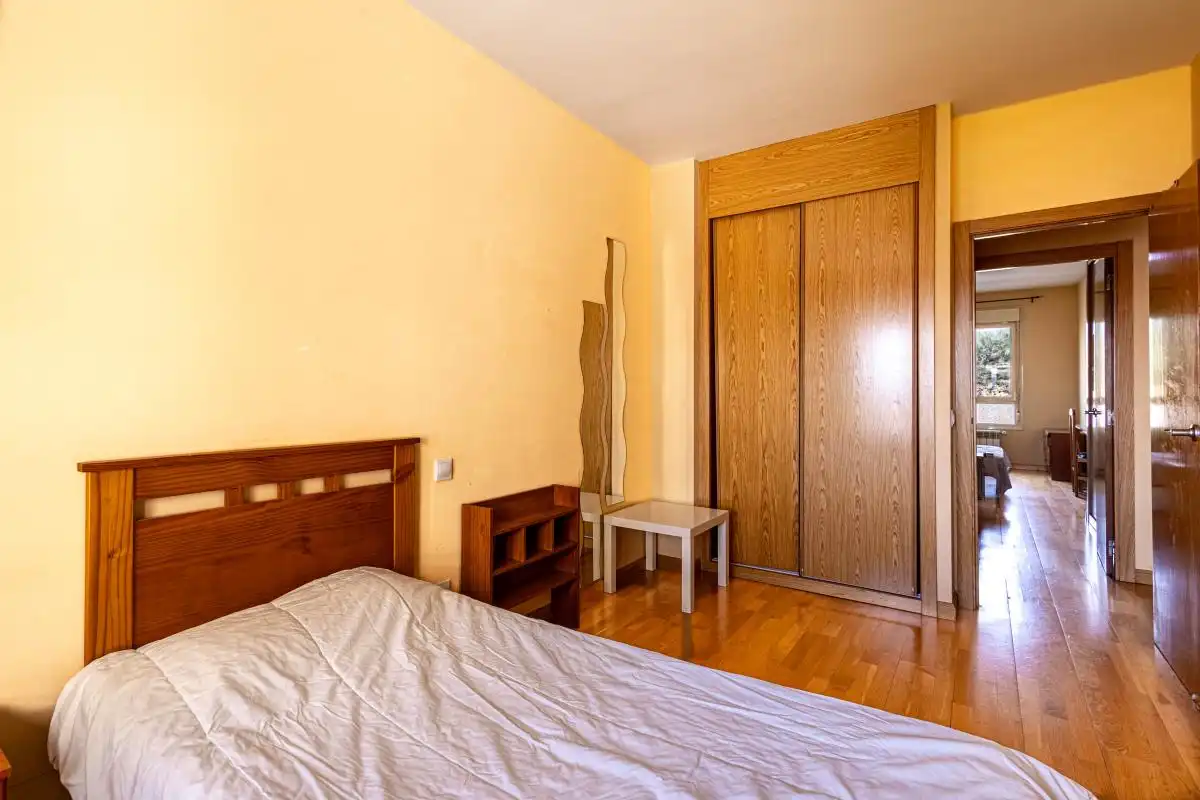 Bedroom of Flat for sale in Toledo  with Heating, Private garden and Swimming Pool