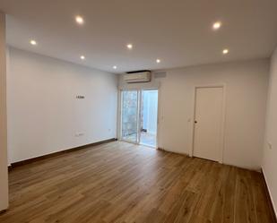 House or chalet for sale in La Puebla del Río  with Air Conditioner