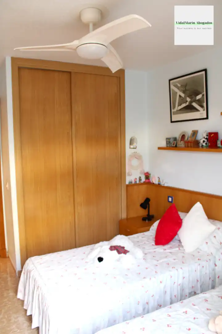 Habitación de Piso en venta en Alicante / Alacant con Aire acondicionado, Calefacción y Trastero