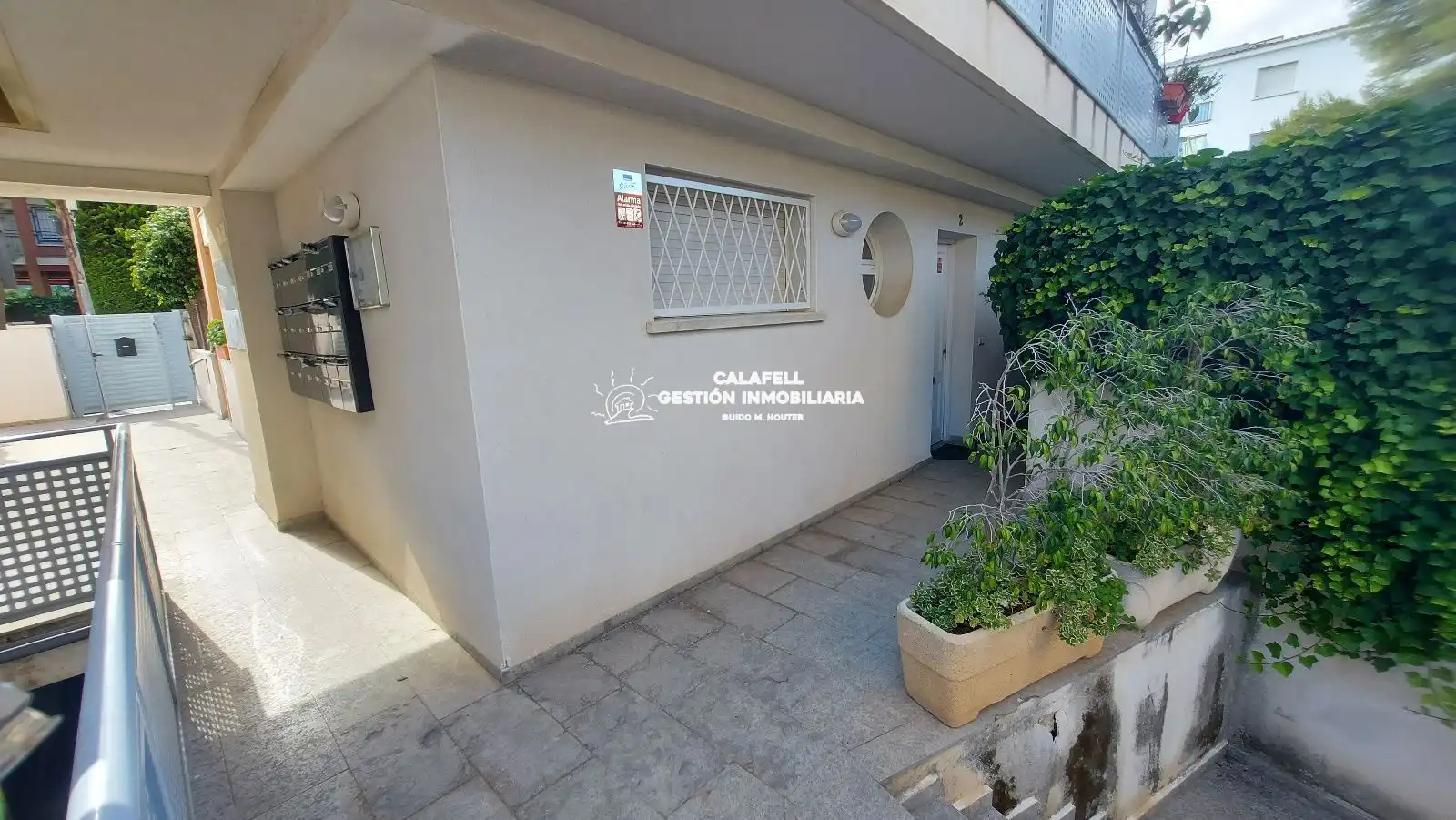 Vista exterior de Piso en venta en Cunit con Aire acondicionado, Jardín privado y Terraza