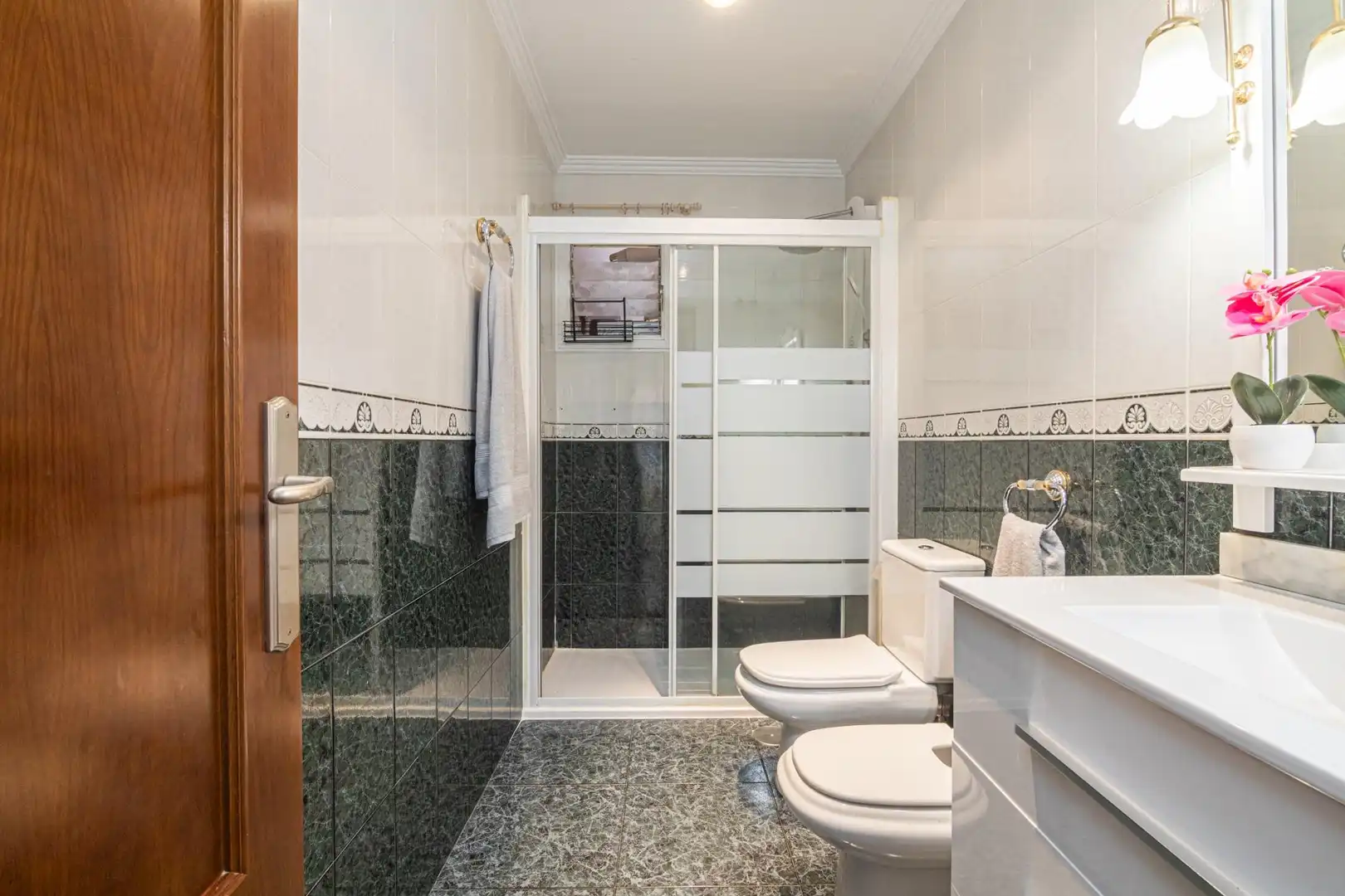 Baño de Planta baja en venta en Elche / Elx con Aire acondicionado, Calefacción y Terraza