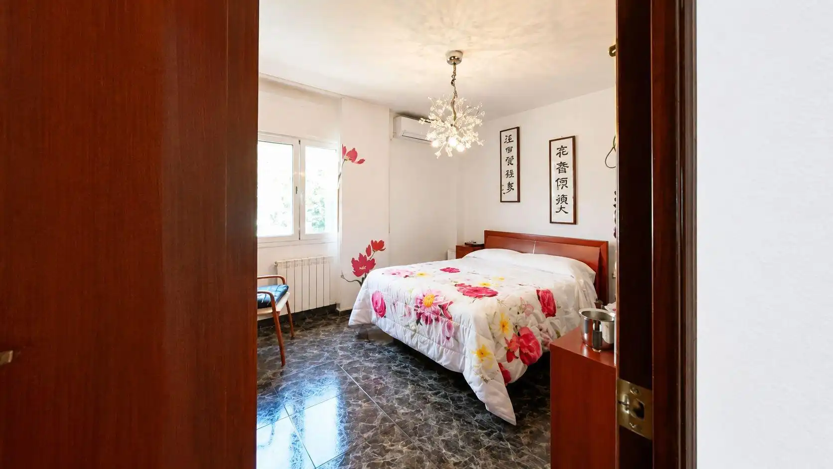 Dormitori de Casa o xalet en venda en Lliçà d'Amunt amb Jardí privat i Piscina comunitària