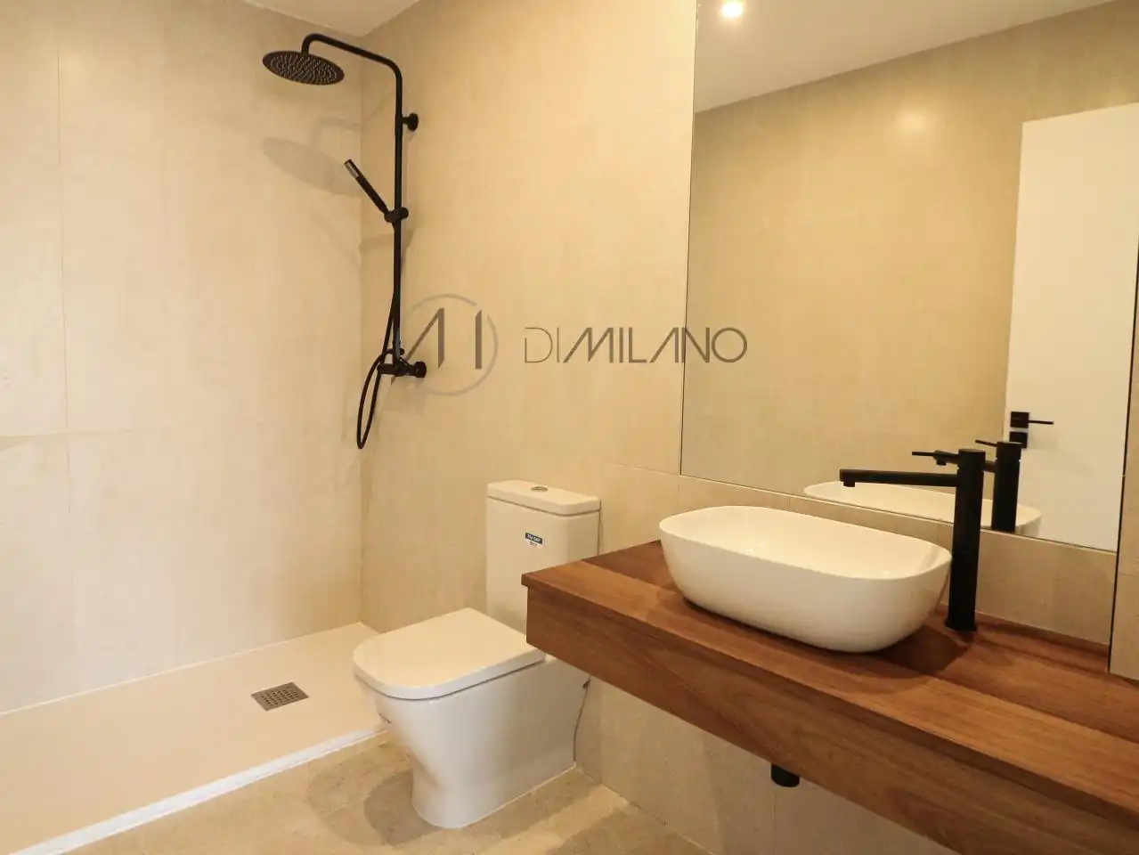Baño de Ático en venta en Vigo  con Calefacción, Terraza y Balcón
