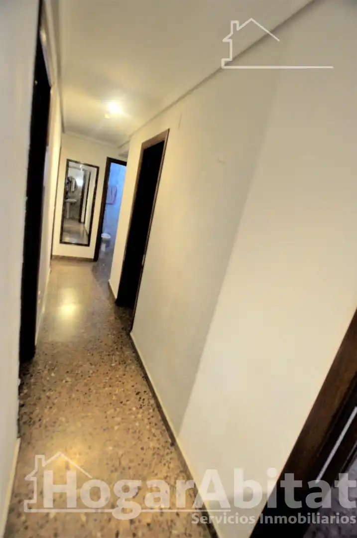 Wohnung zum Verkauf in Valencia mit Klimaanlage, Heizung und Terrasse