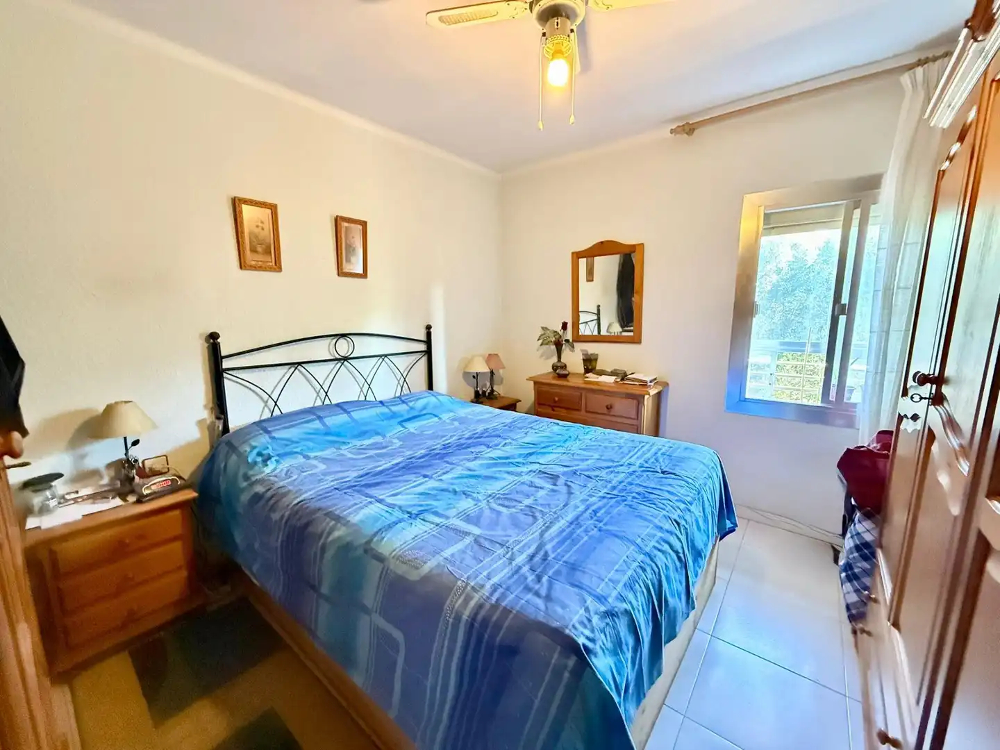 Habitación de Piso en venta en Almería con Calefacción, Amueblado y Balcón