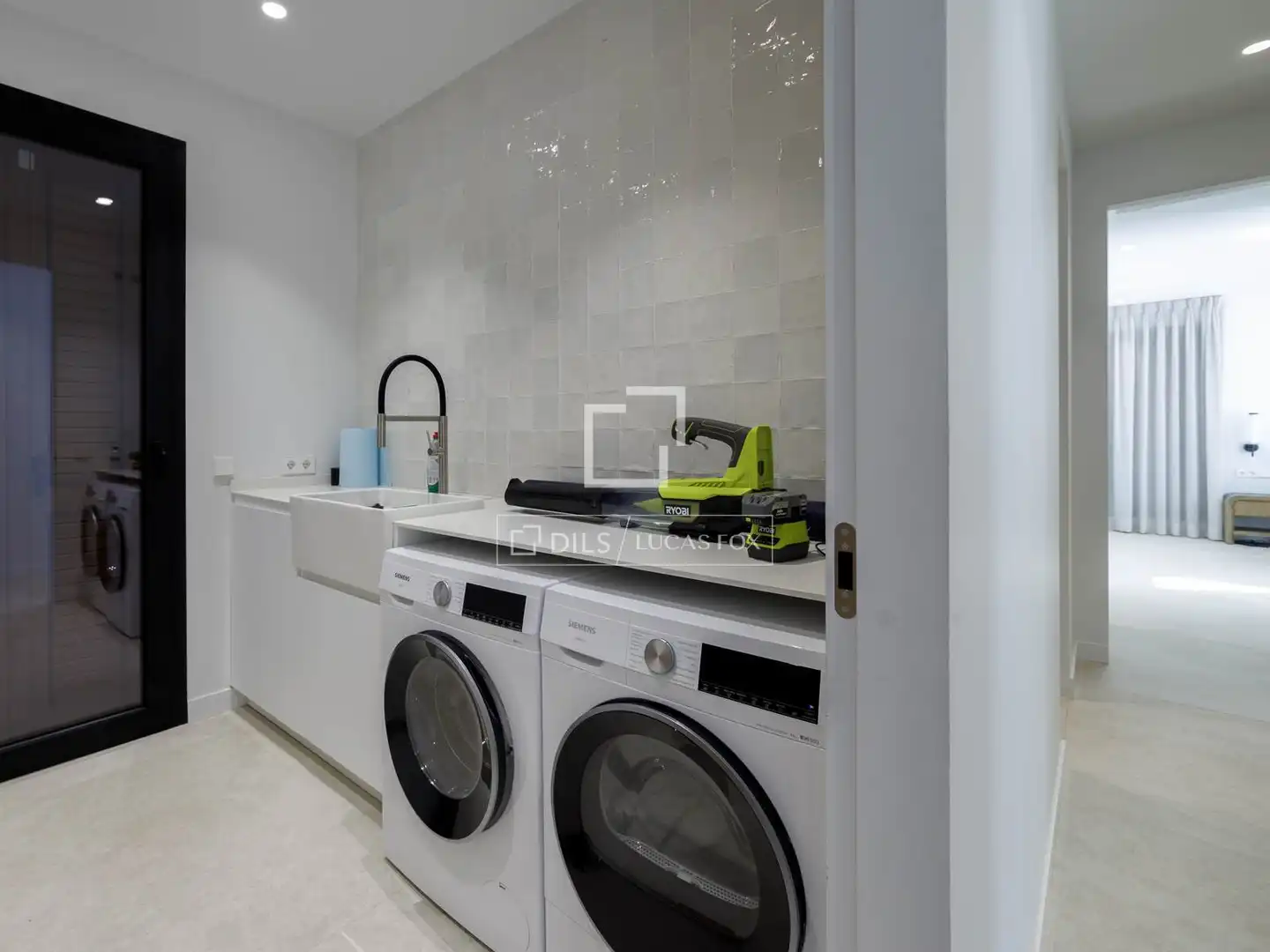 Cocina de Casa o chalet en venta en L'Eliana con Aire acondicionado, Calefacción y Jardín privado